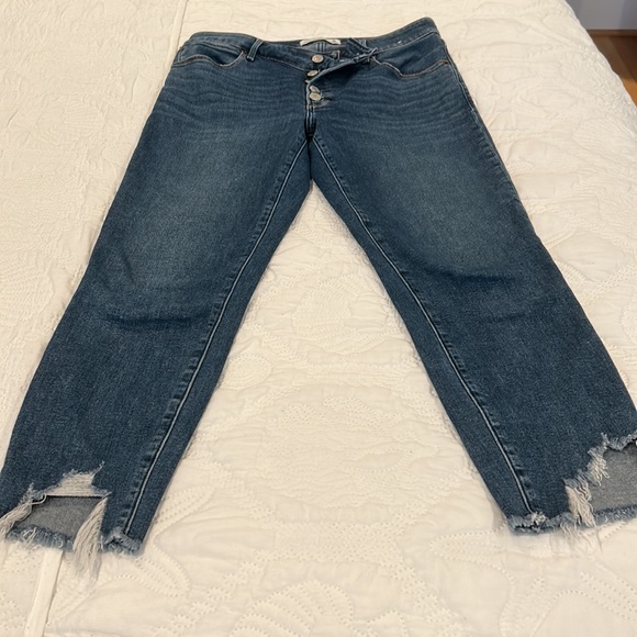 Abercrombie & Fitch high rise super skinny ankle jeans 30/ inseam, size 10 - Picture 2 of 5
